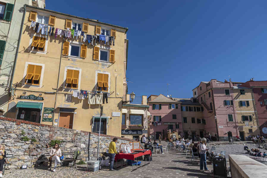 Italia - Génova 130 - barrio de Boccadasse.jpg